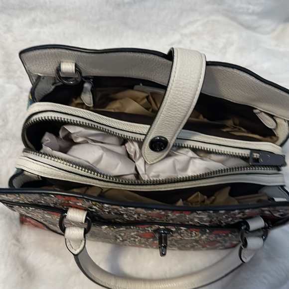 Coach Bag - Picture 7 of 8